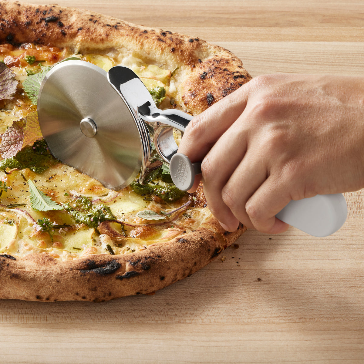 All Hands™ Pizza Wheel