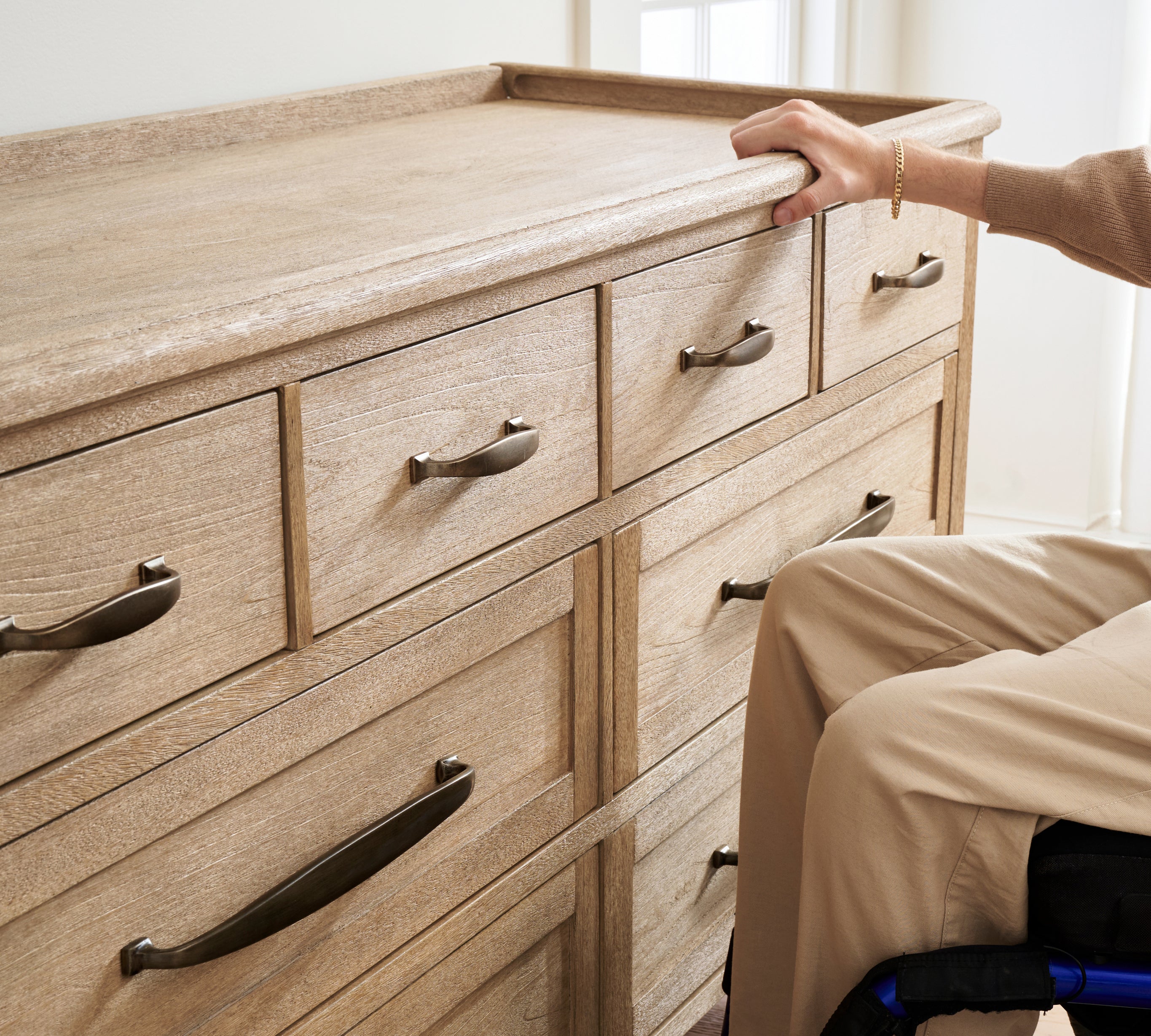 Sausalito 8-Drawer Dresser