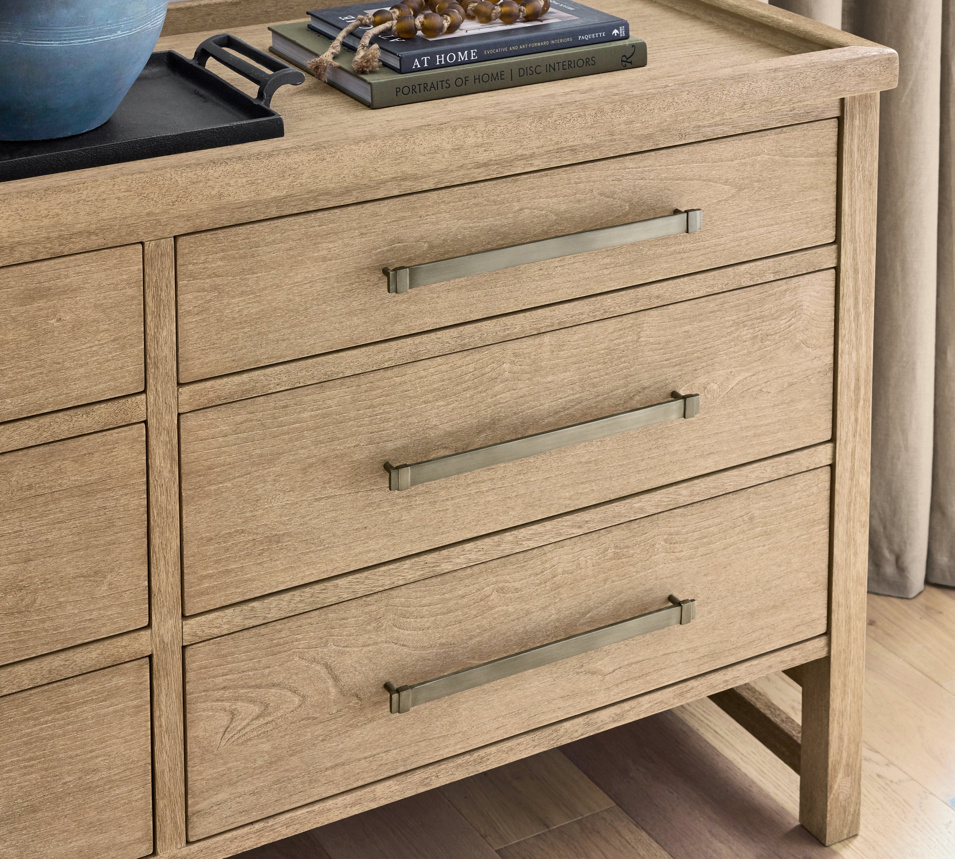 Farmhouse 6-Drawer Dresser